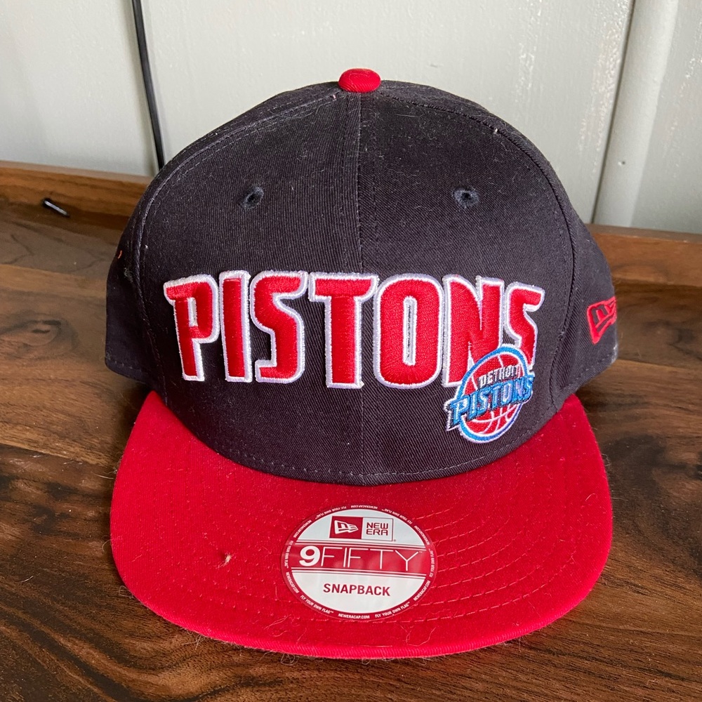 Pistons SnapBack